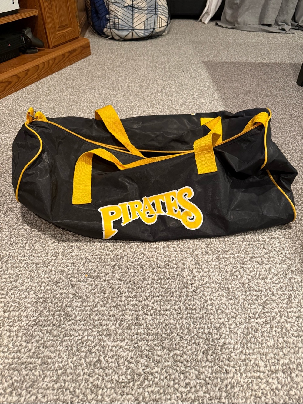 Vintage Pittsburgh Pirates Black Duffel Bag Spellout MLB